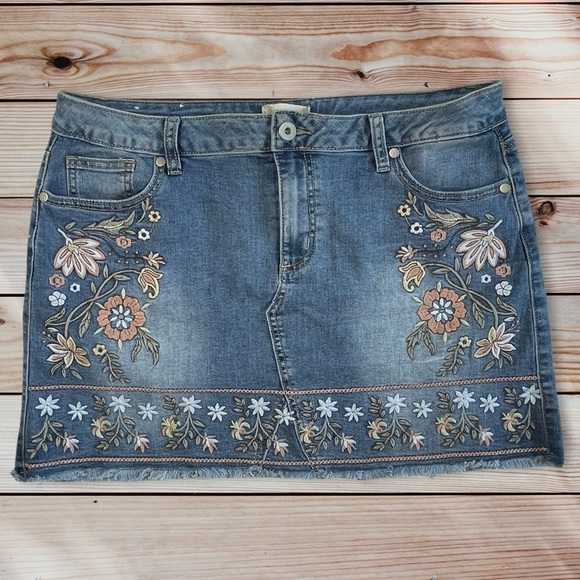 Altar'd State Santa Clara Embroidered Denim Skirt - Picture 2 of 8